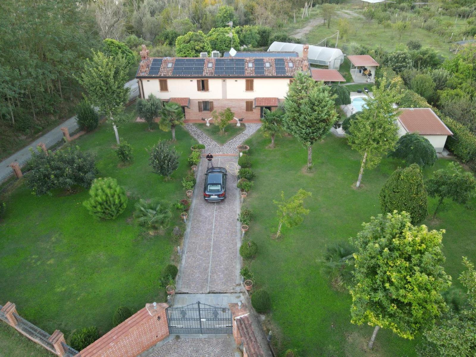 Apartamento Oasi Del Po Monticelli dʼOngina Exterior foto